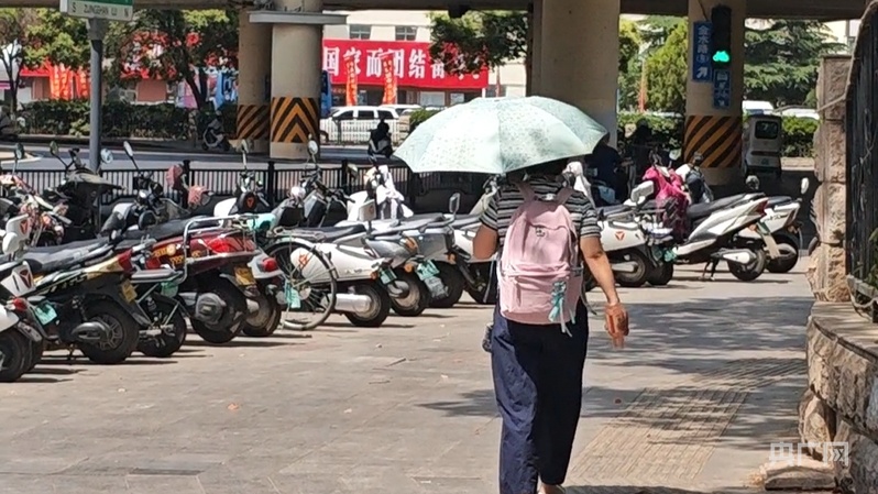 郑州等8个国家气象站破5月历史同期极值澳门新葡京网页河南高温爆表！河南林州、(图2)