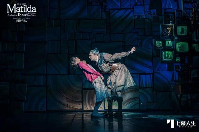 音乐剧凭什么横扫101项国际大奖？新葡京娱乐这部让成年人哭崩的合家欢(图17)